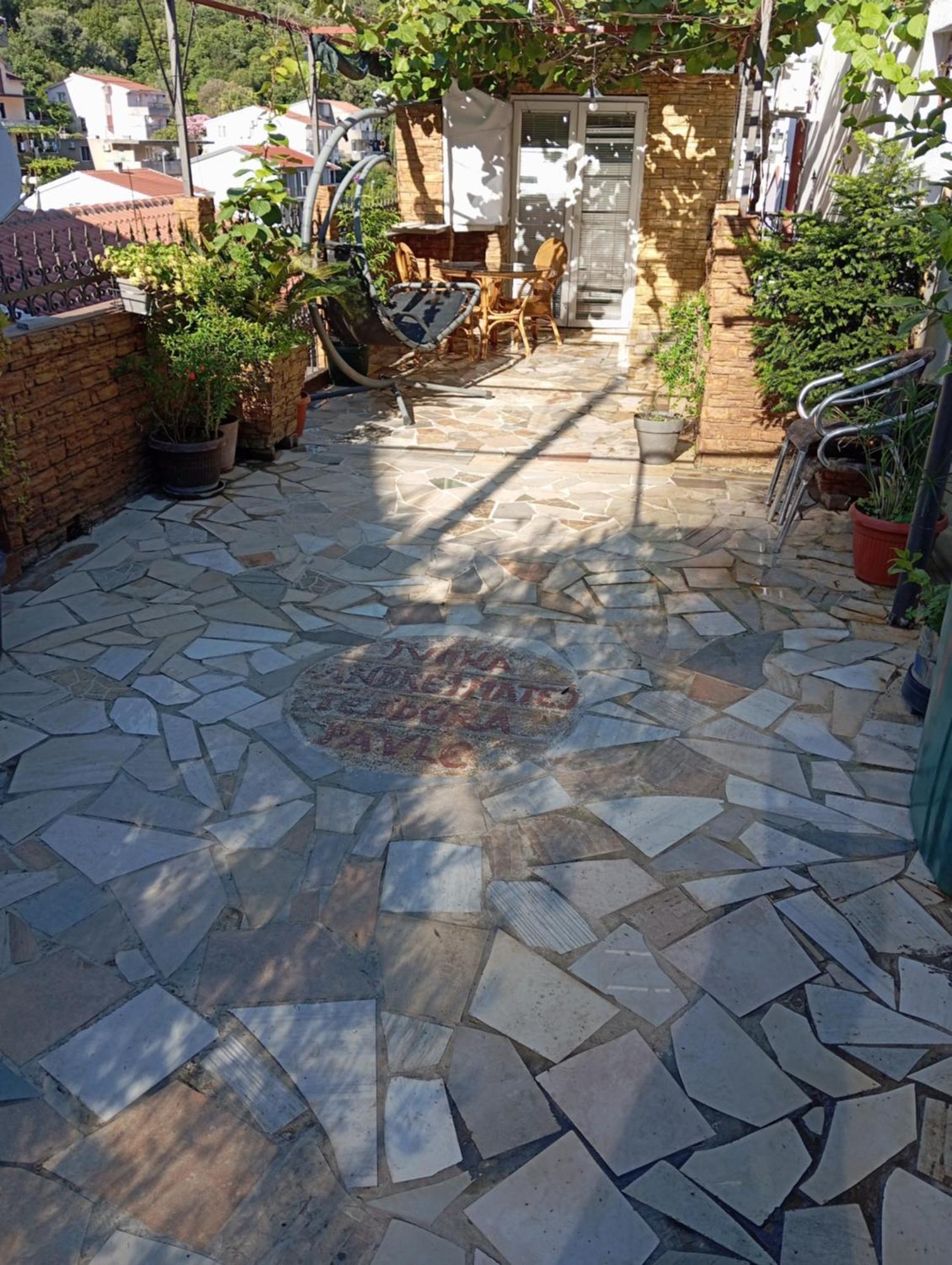 בודווה Apartman Studio Nedovic מראה חיצוני תמונה