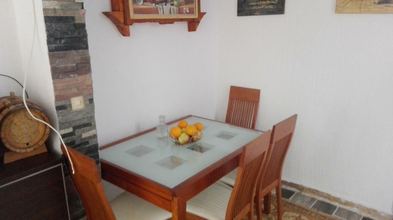 בודווה Apartman Studio Nedovic מראה חיצוני תמונה