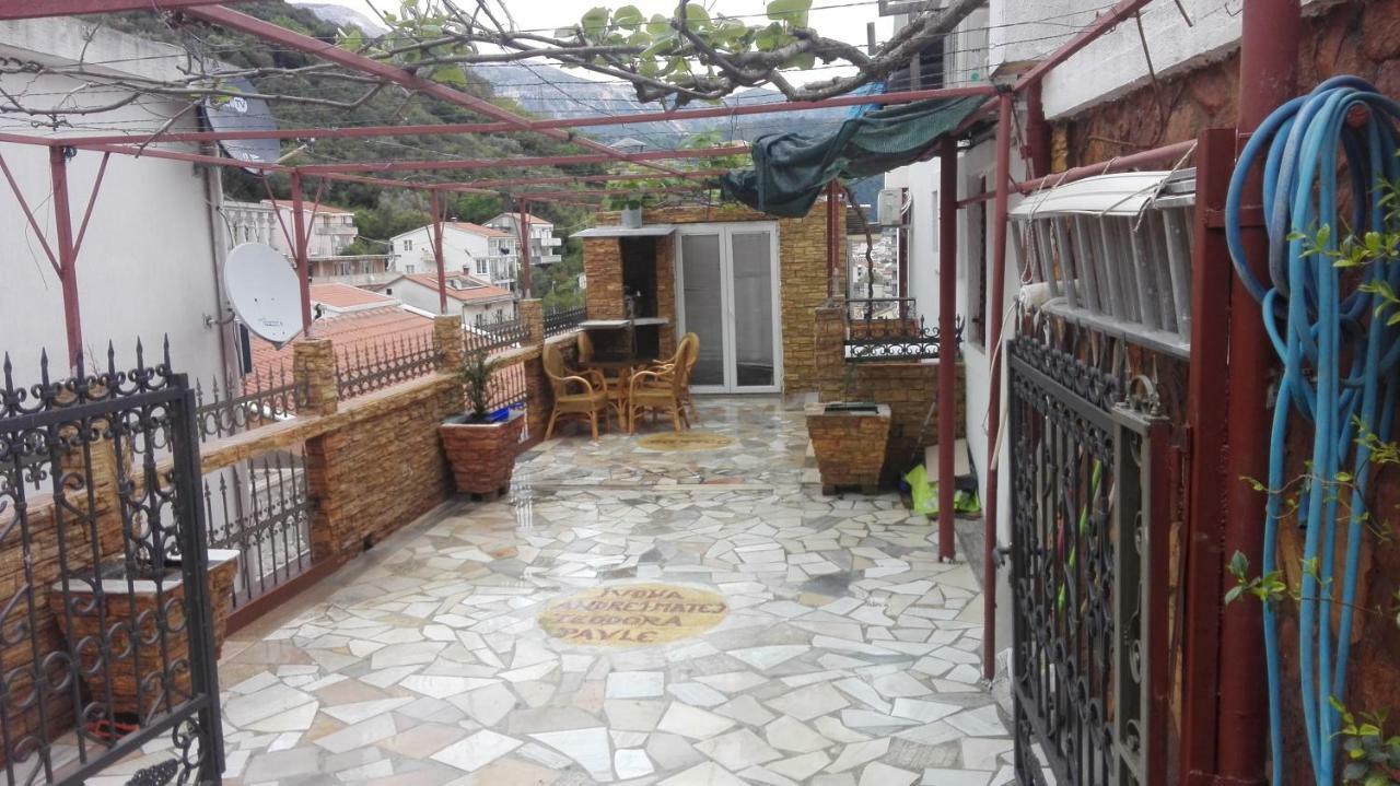 בודווה Apartman Studio Nedovic מראה חיצוני תמונה